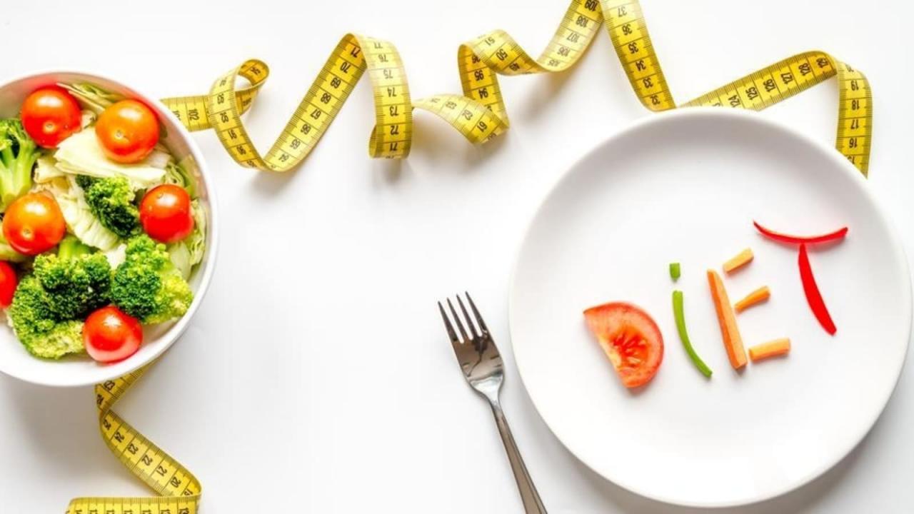 From cutting carbs to fad diets: Debunking most popular nutrition myths |  Health - Hindustan Times