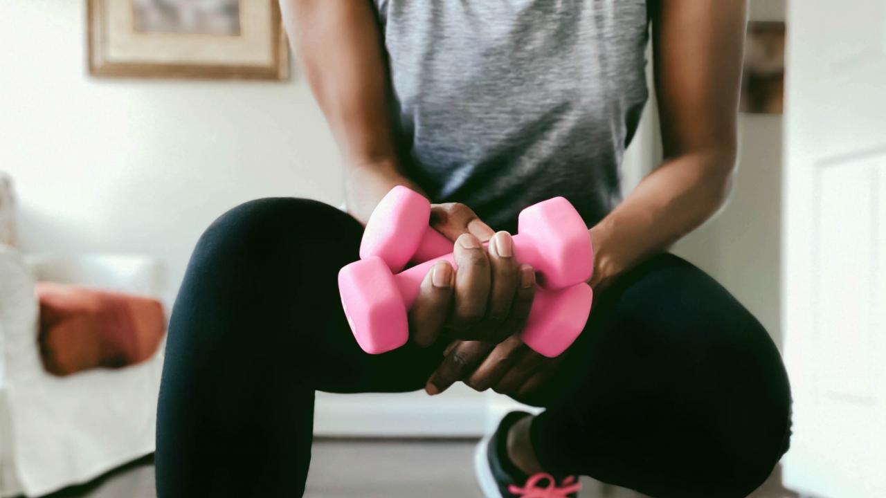 9 Weight Lifting Tips for Beginners That Will Make Your Workout More  Effective | SELF